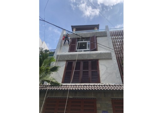 Thợ đu dây sơn nhà tại Dĩ An- 0868.448.733